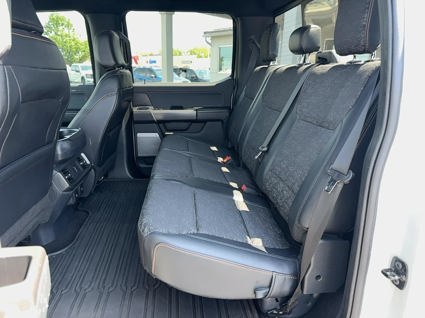Used 2024 Gray Ford Tremor image 31