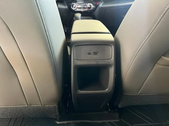 Used 2025 Cacti Green Chevrolet ACTIV image 41