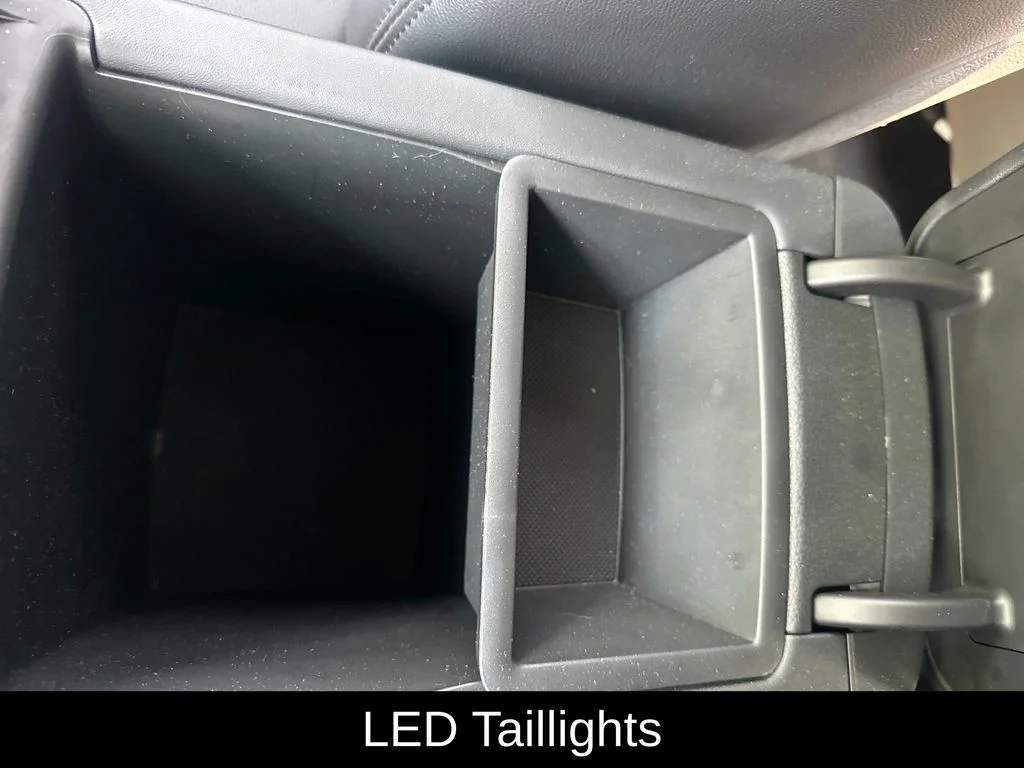 Used 2023 Shimmering Silver Pearl Hyundai SEL image 22
