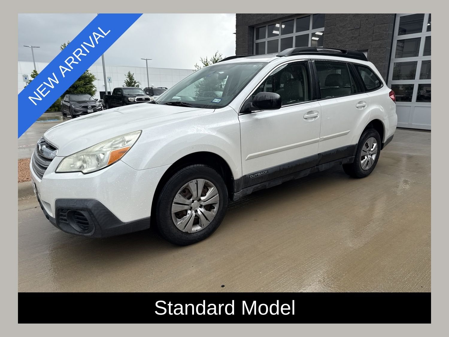 2014 Subaru Outback 2.5i's photo