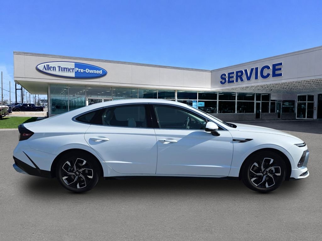 2025 Hyundai Sonata SEL - Photo 9