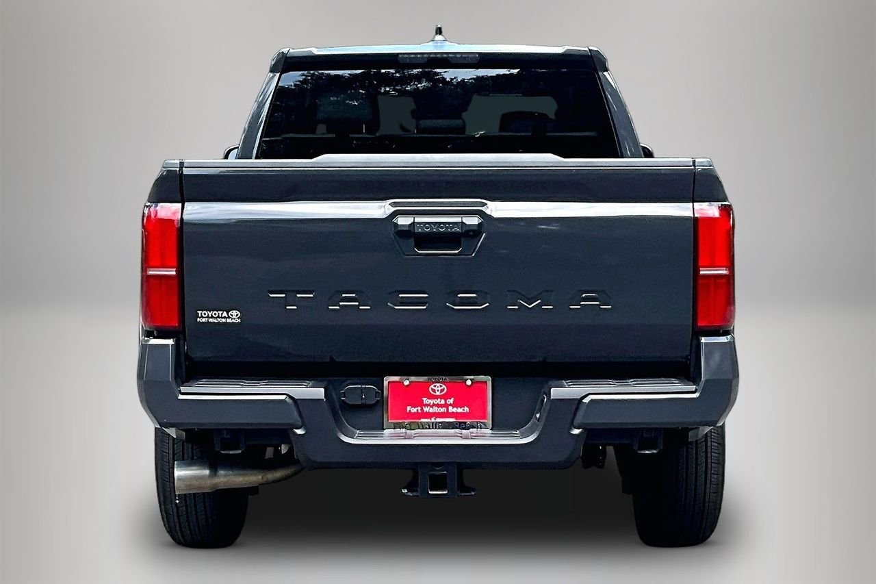 Used 2025  Toyota SR5 image 6