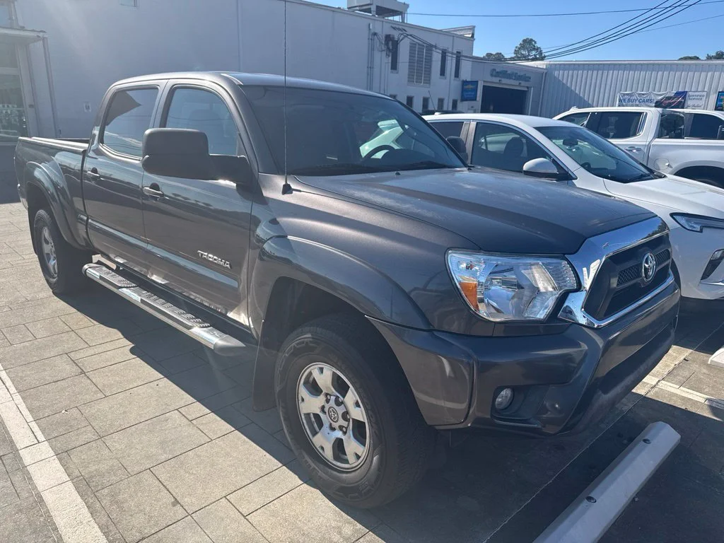 Used 2012  Toyota PreRunner image 6