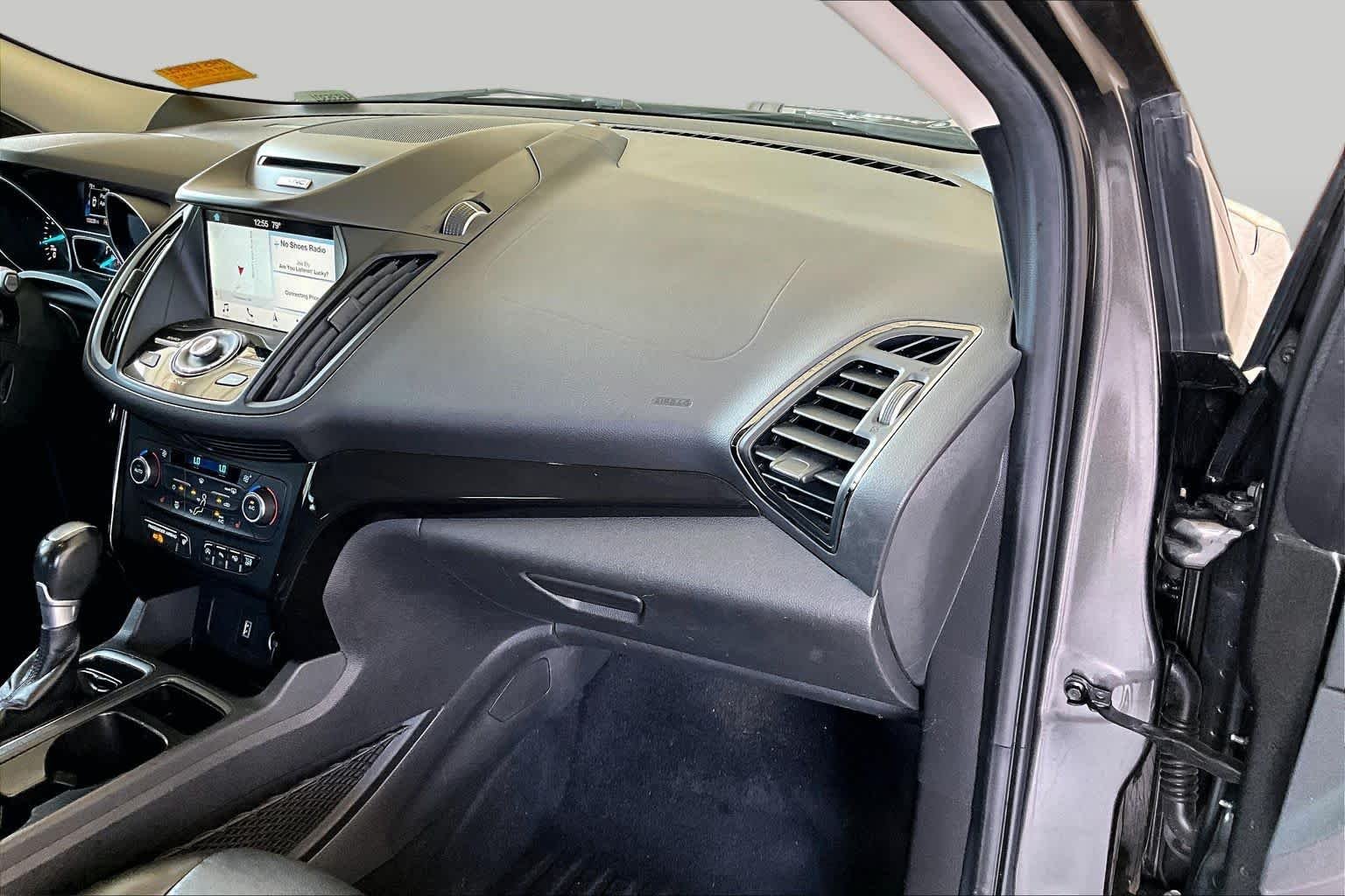 Used 2017 Magnetic Ford Titanium image 19