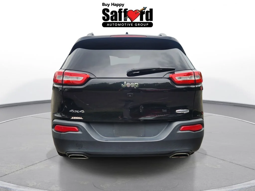Used 2015 Black Jeep Latitude image 7