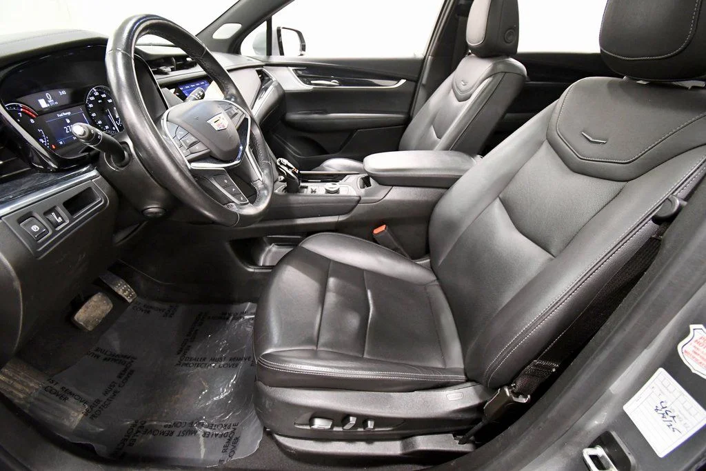 Used 2024 Silver Cadillac Premium Luxury image 14