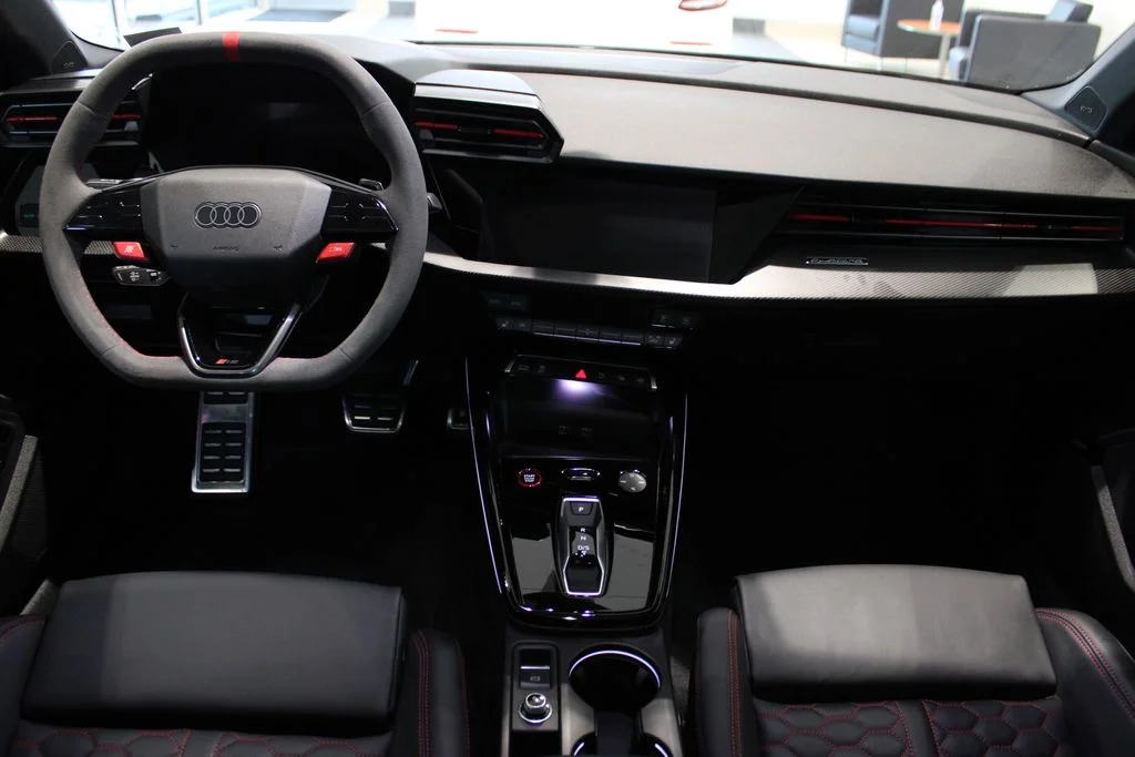 Used 2025  Audi 2.5T image 7