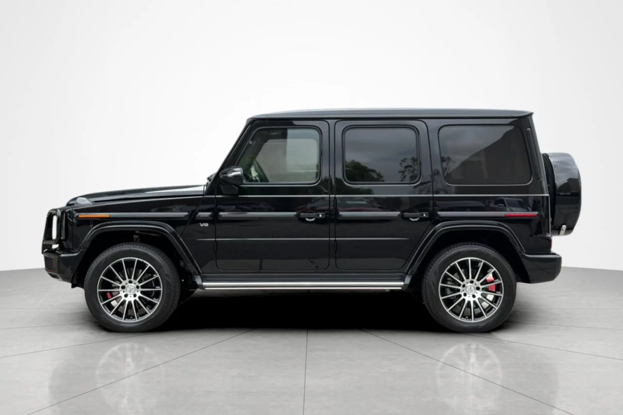 Certified Used 2022 Obsidian Black Metallic Mercedes-Benz G 550 image 2