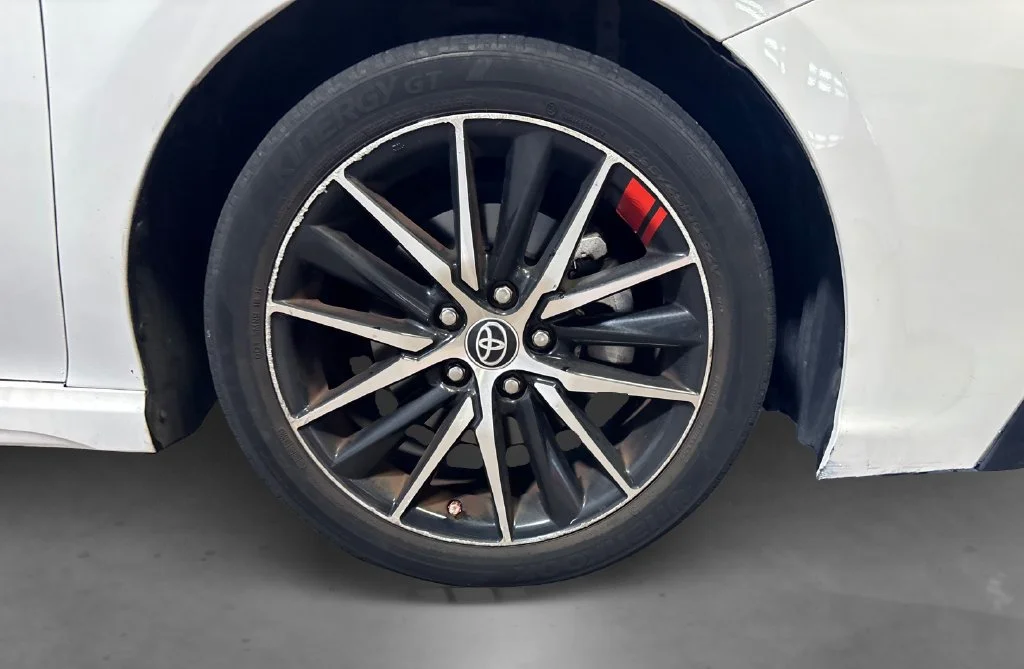 Used 2023 Ice Toyota SE image 18