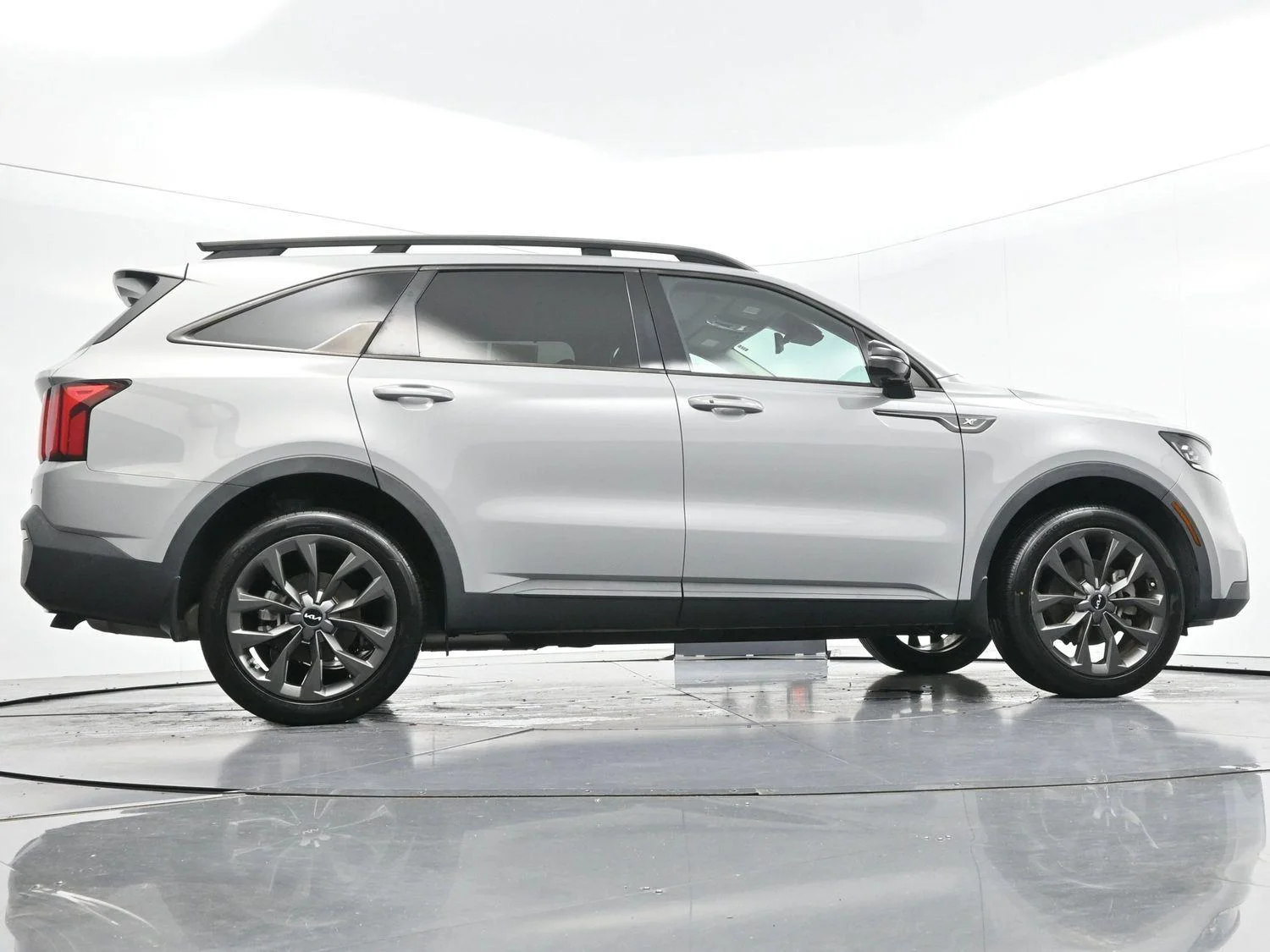Used 2023 Wolf Gray Kia X-Line SX Prestige image 61