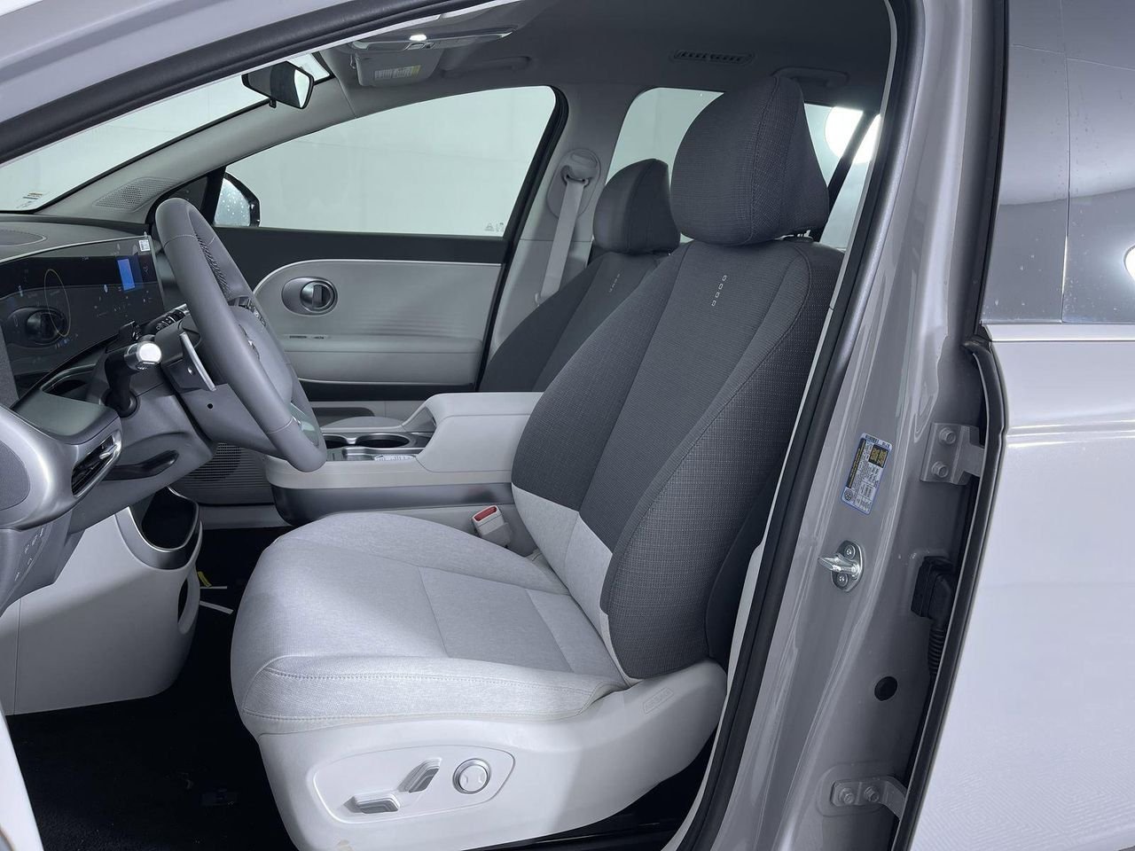 2026 Hyundai IONIQ 9 SE - Photo 23