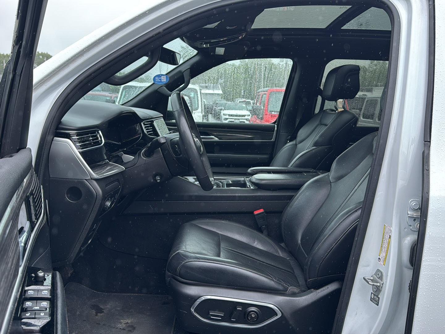 Used 2022 Bright White Clearcoat Jeep Series II image 2
