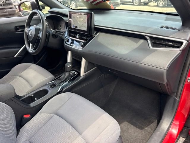 2023 Toyota Corolla Cross SE - Photo 23