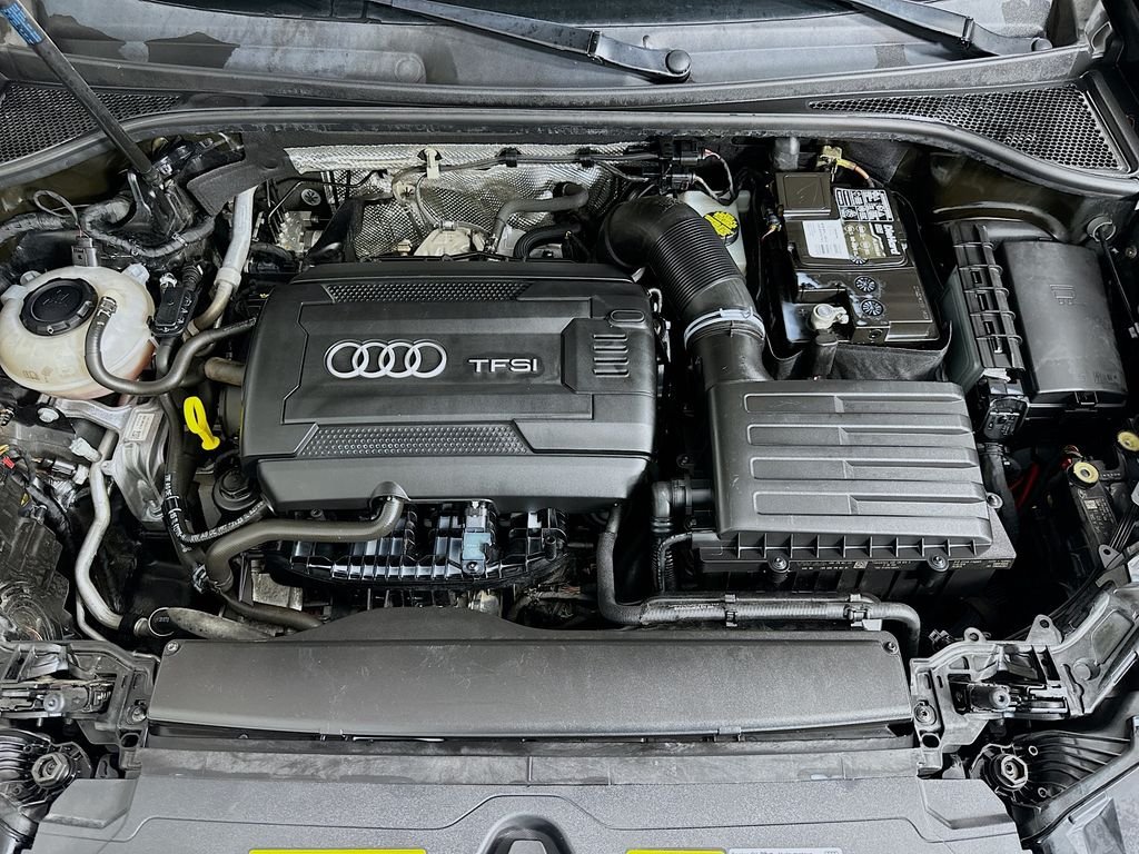 Used 2019 Mythos Black Metallic Audi 2.0T Premium image 30