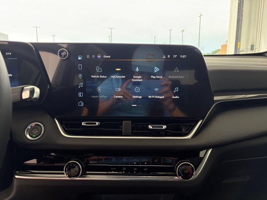 2027 Chevrolet Equinox LT - Photo 7