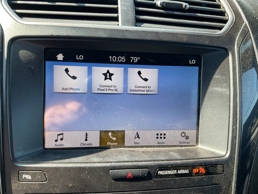 Used 2019 White Platinum Metallic Tri-Coat Ford XLT image 19