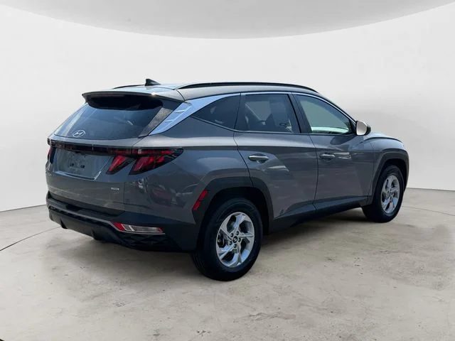 Used 2024 Gray Hyundai SEL image 5