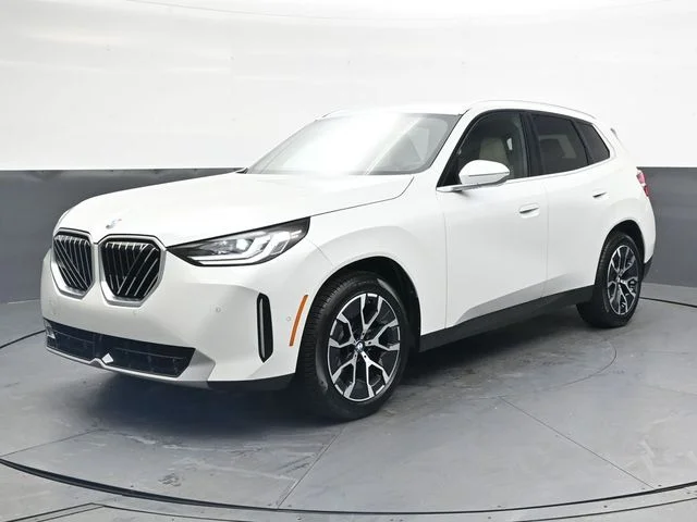Used 2025 White BMW 30 xDrive image 9