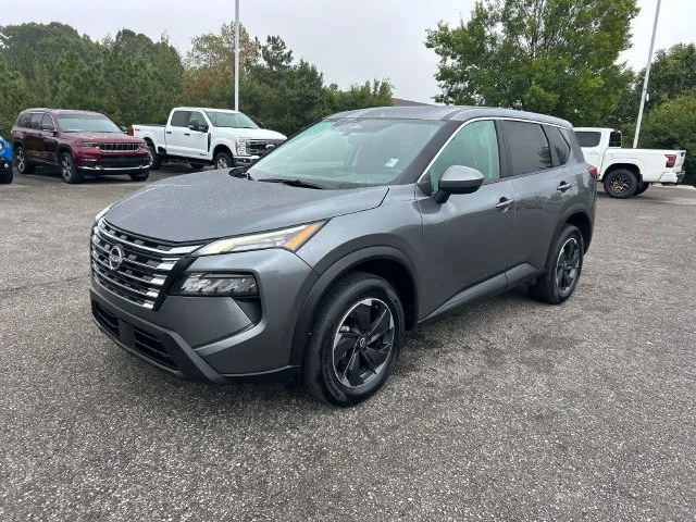 Used 2025 Gray Nissan SV image 8