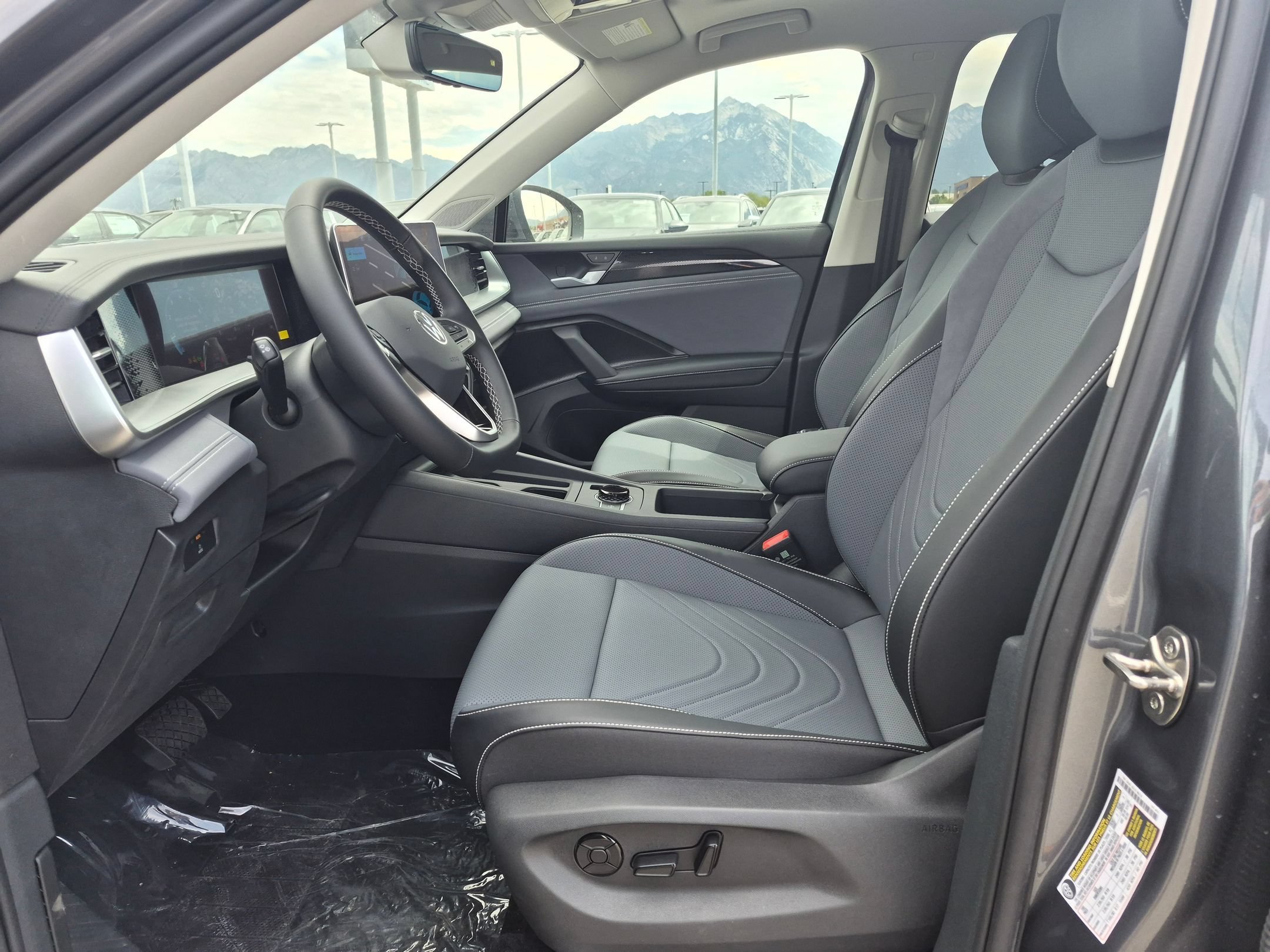 New 2026 Platinum Gray Metallic Volkswagen SE image 15