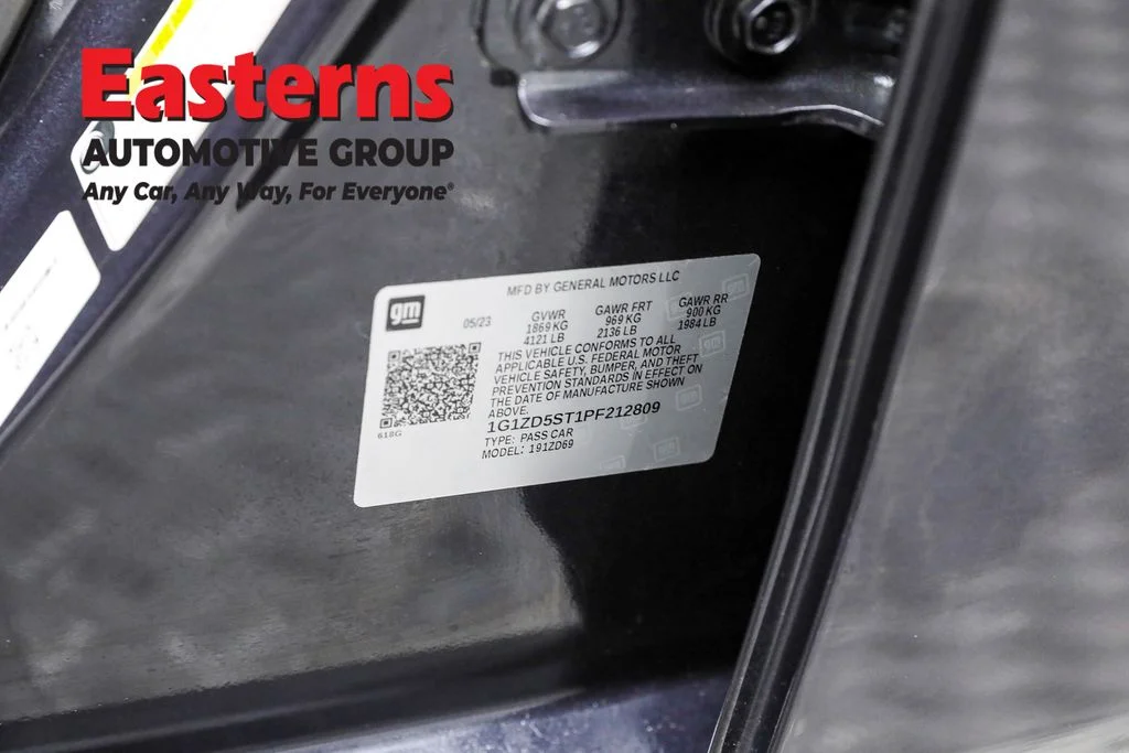 Used 2023 Gray Chevrolet LT image 34
