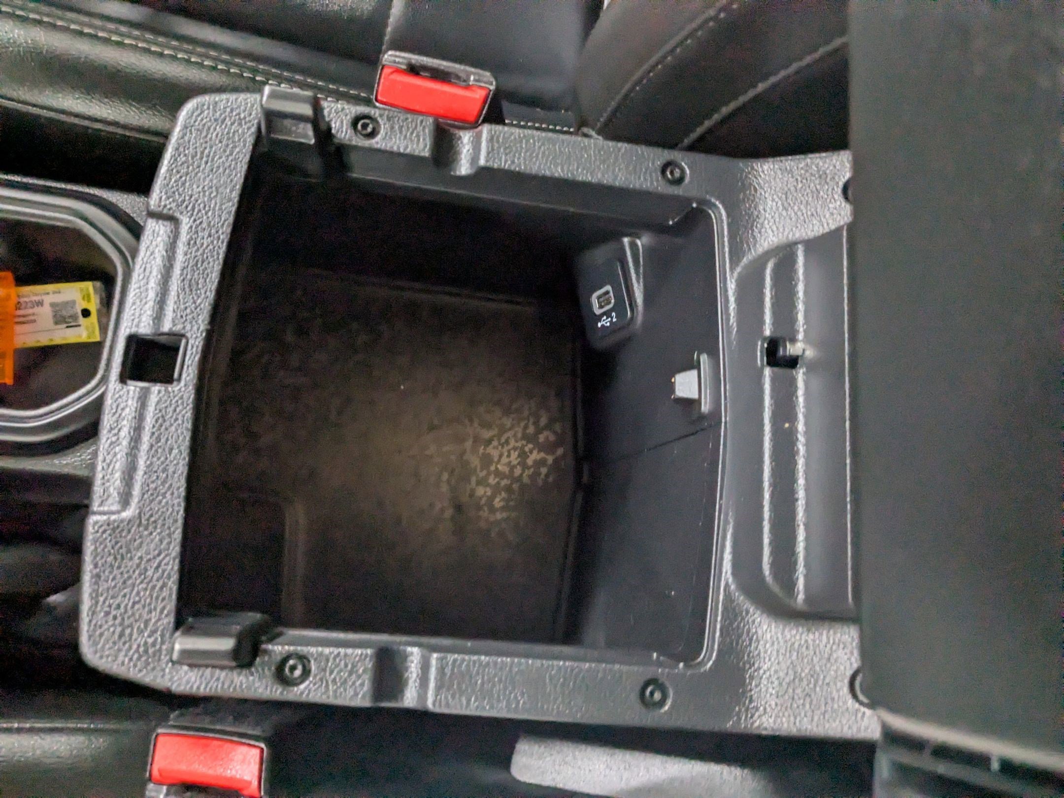 Used 2023 Sting-Gray Clearcoat Jeep Sahara image 17