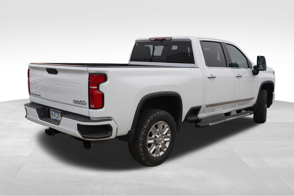 Used 2024 Summit White Chevrolet High Country image 3