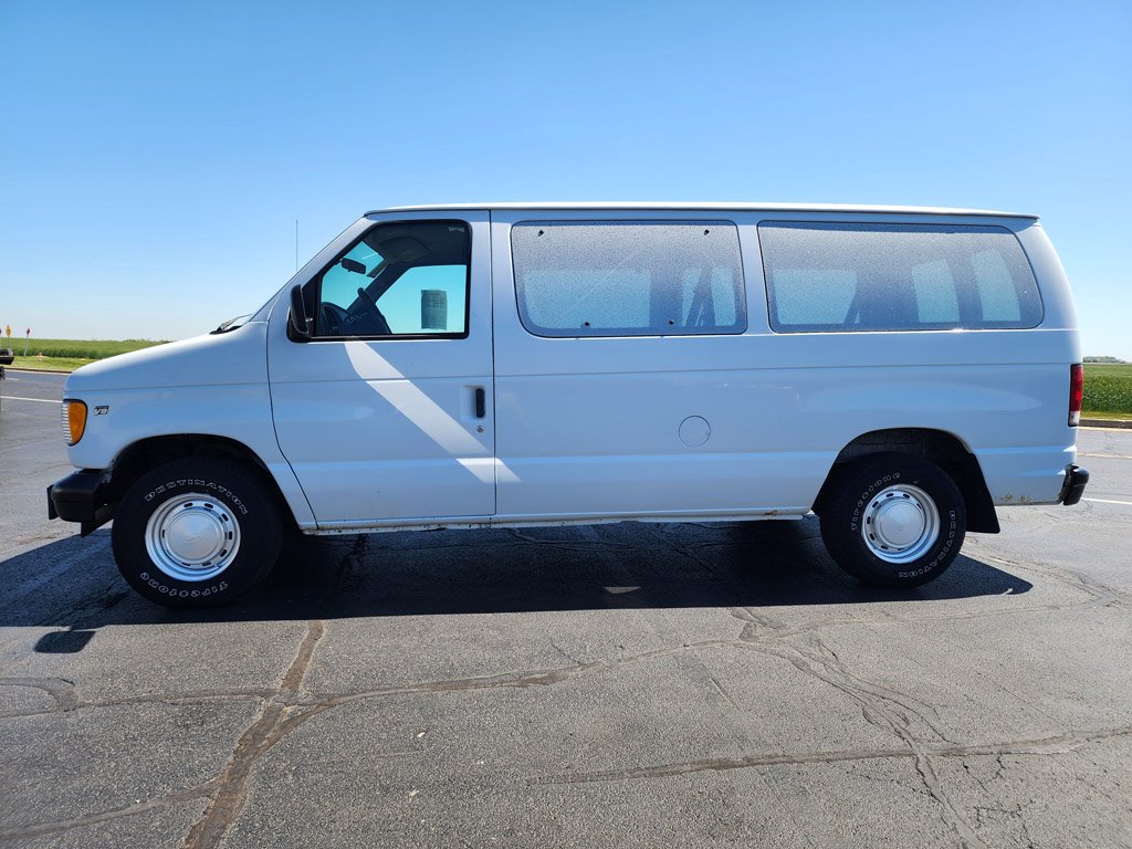 Used 2001  Ford  image 10