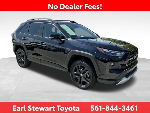 Used 2024  Toyota Adventure image 2