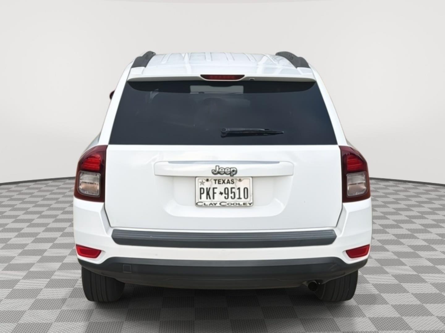 Used 2015 Bright White Clearcoat Jeep Sport image 4