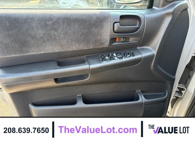 Used 2001  Dodge Sport image 16
