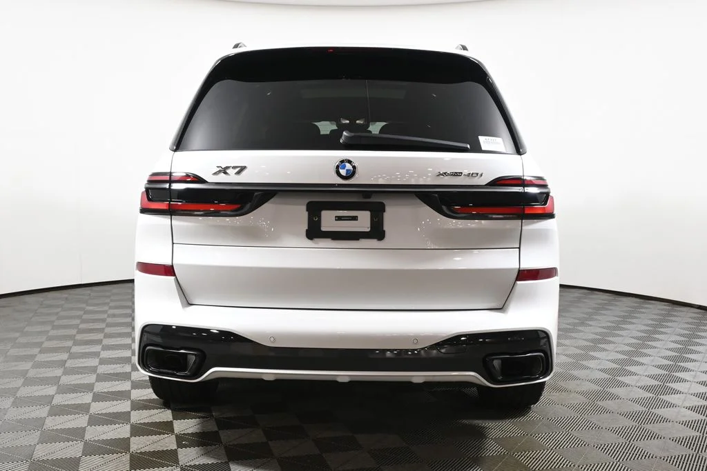 New 2027 White BMW xDrive40i image 6