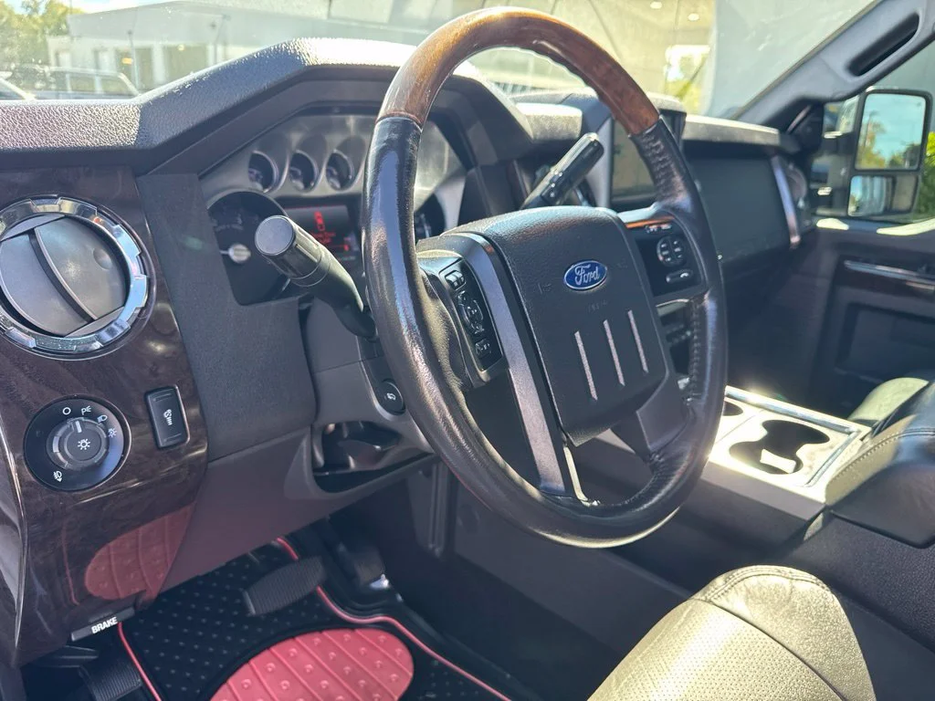 Used 2016 White Platinum Clearcoat Metallic Ford Platinum image 15