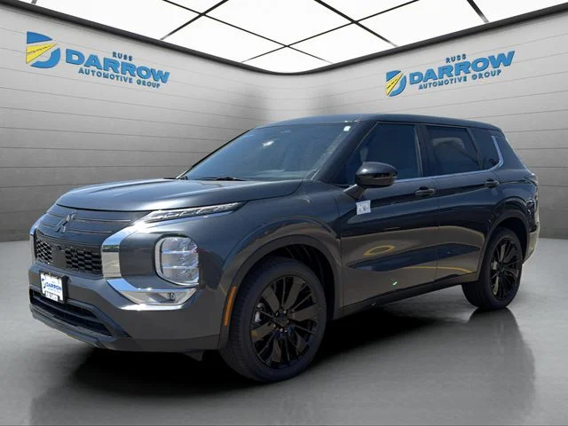 2026 Mitsubishi Outlander LE FWD's photo