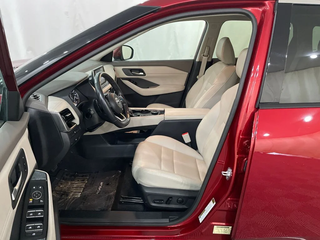 Used 2022 Scarlet Ember Tintcoat Nissan SL image 12