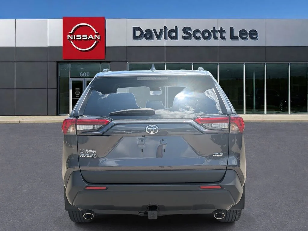 Used 2024 Gray Toyota XLE Premium image 8