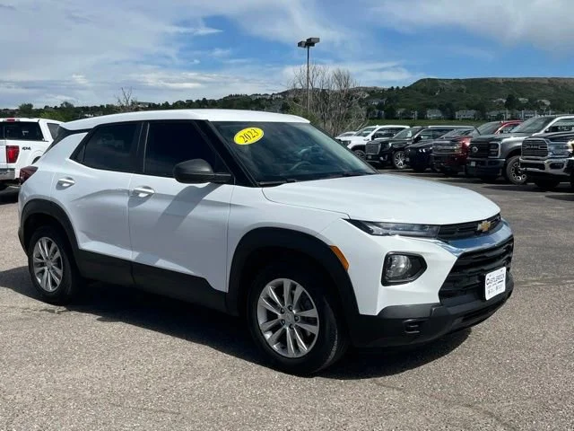 Used 2023 Summit White Chevrolet LS image 7