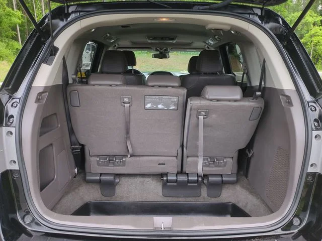 Used 2016  Honda EX-L image 23