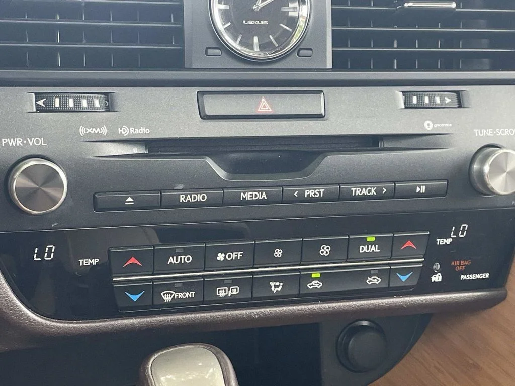 Used 2019 Beige Lexus 350 image 18