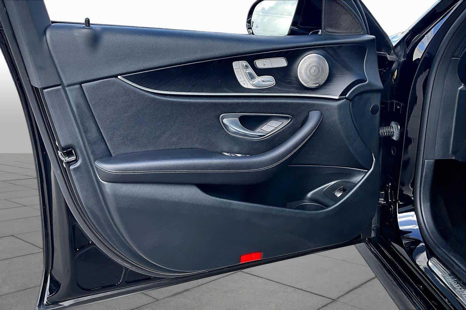 Used 2022  Mercedes-Benz E 350 image 22