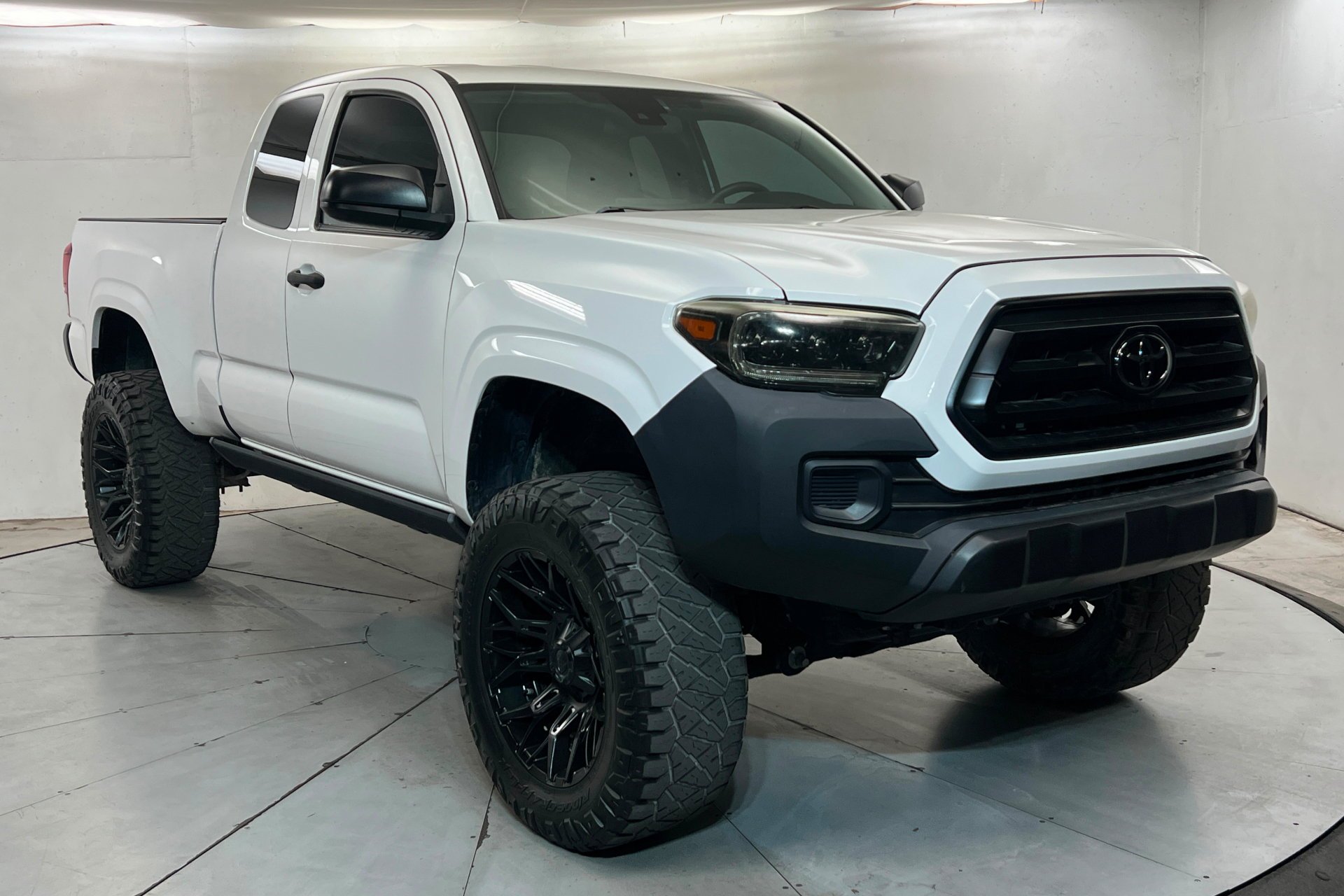 Used 2022 White Toyota SR image 8