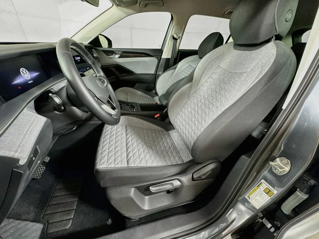 Used 2025 Gray Volkswagen 2.0T S image 24
