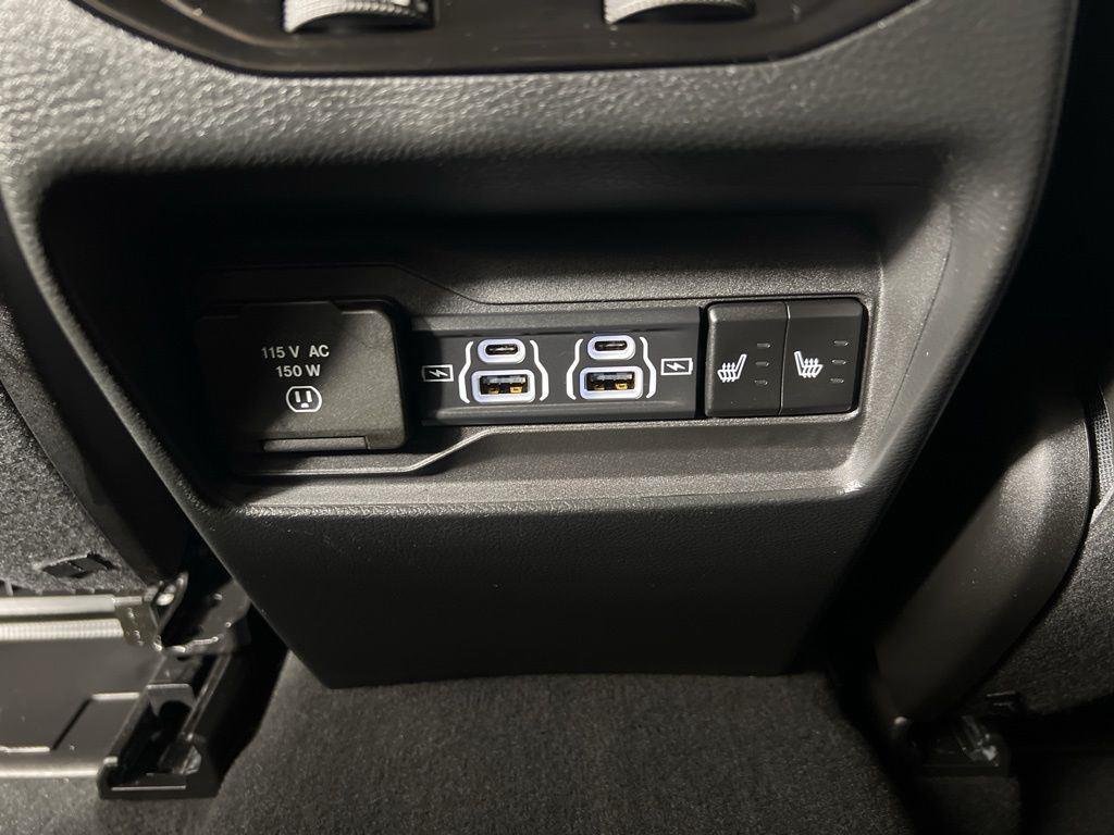 Used 2025 Silver Zynith Jeep Limited image 15