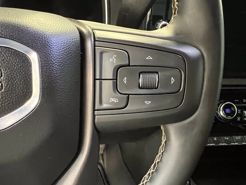 Used 2025 Black GMC AT4 image 21