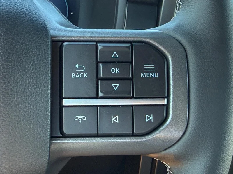 New 2026 Oxford White Ford LARIAT 4WD SuperCrew 5.5