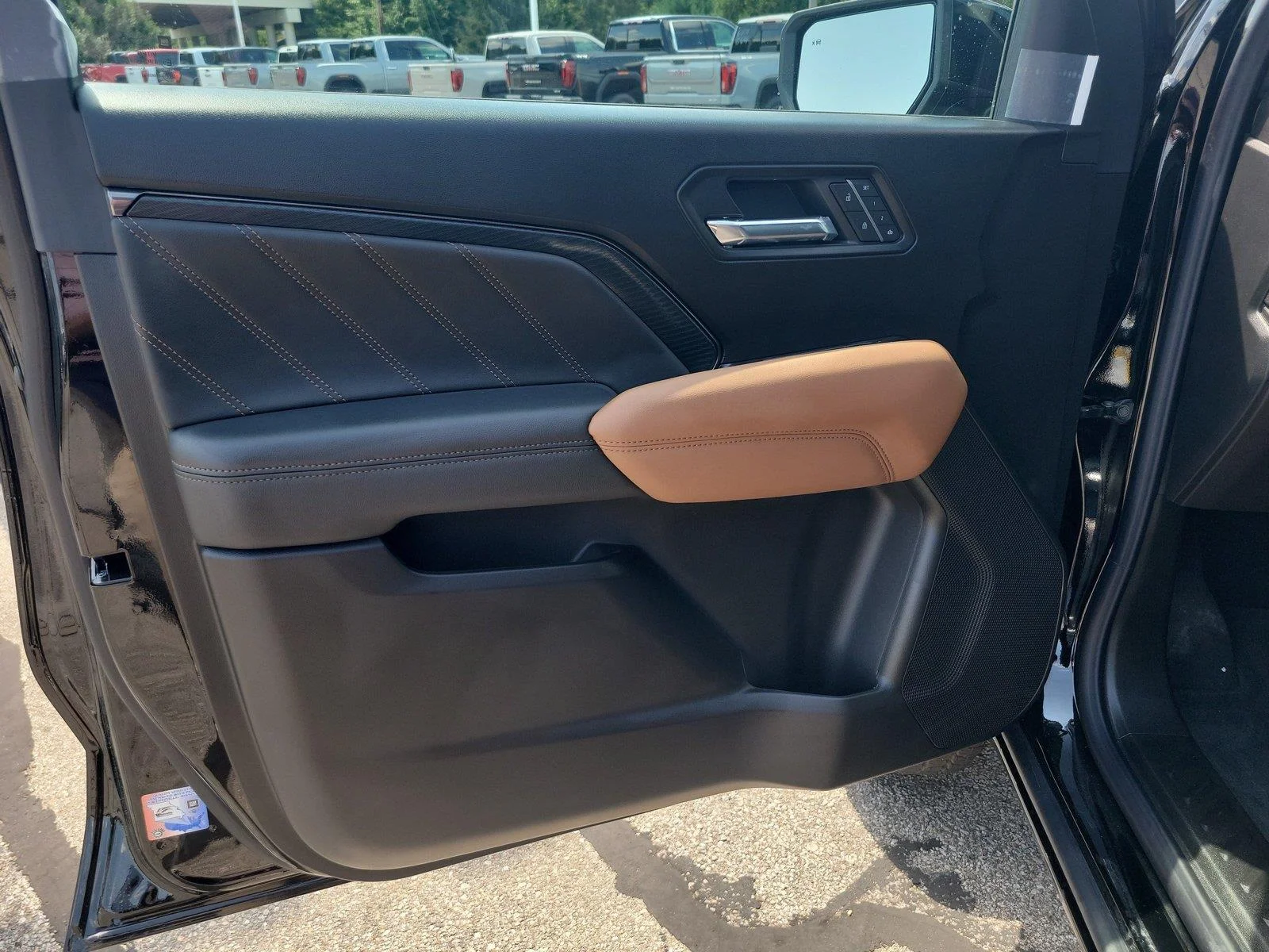 2026 GMC Canyon AT4 - Photo 20