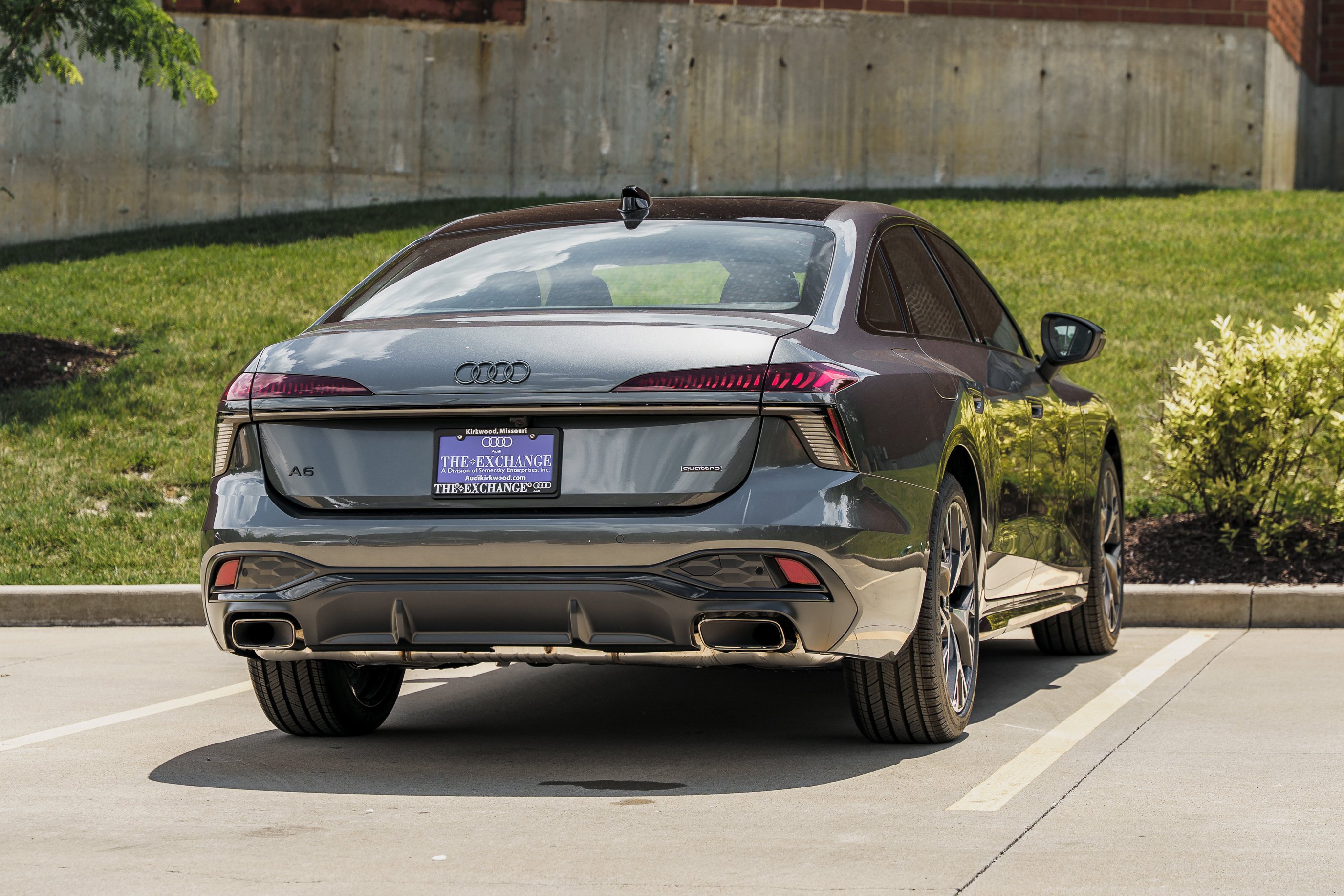 New 2026 Daytona Gray Pearl Effect Audi Premium Plus image 4