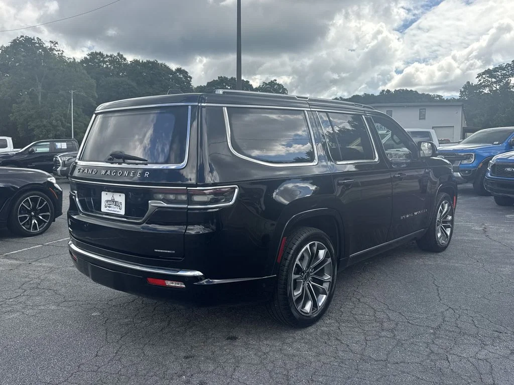 Used 2023 Black Jeep Series III image 7