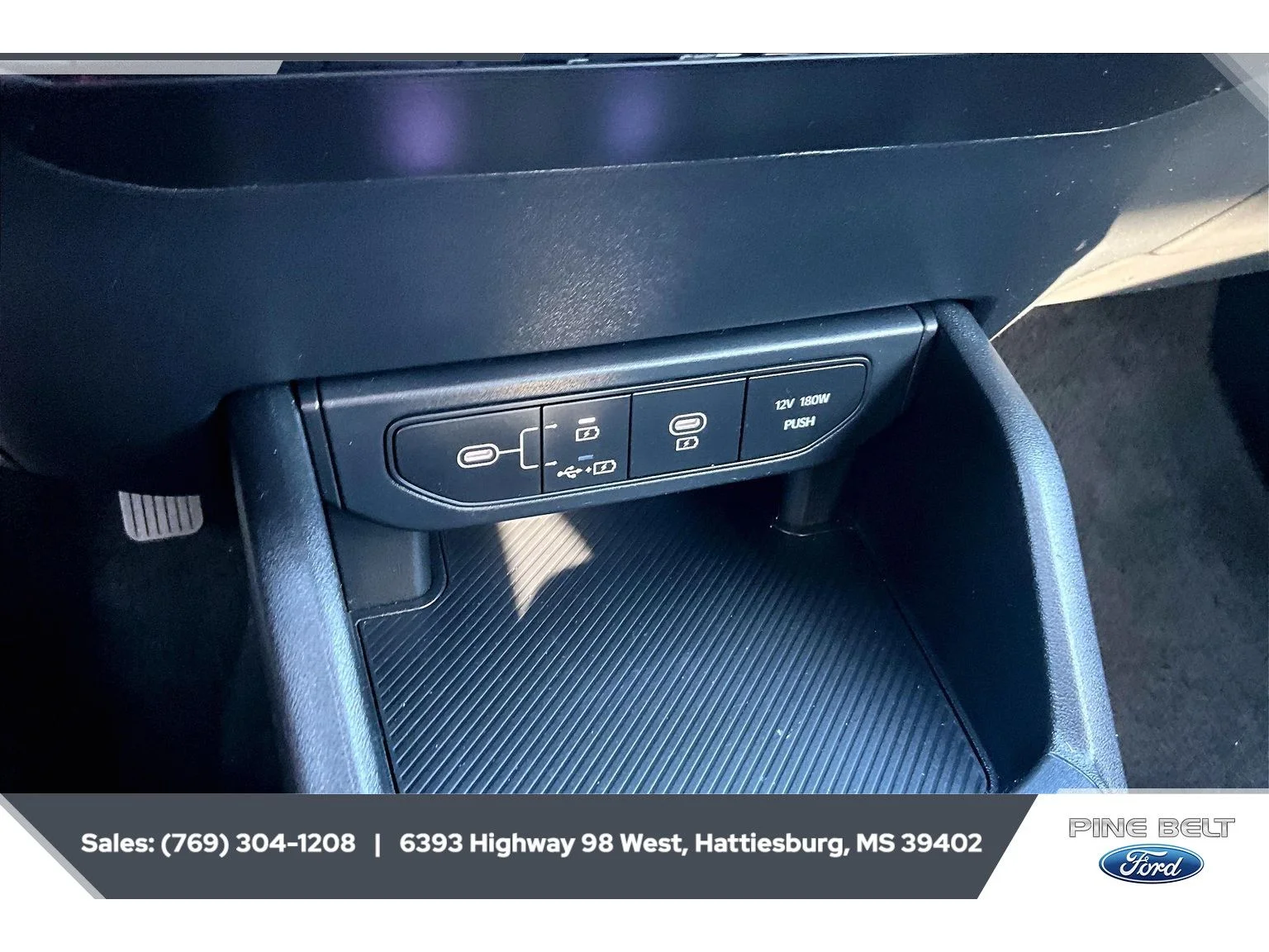 Used 2025 Interstellar Gray Kia LX image 23