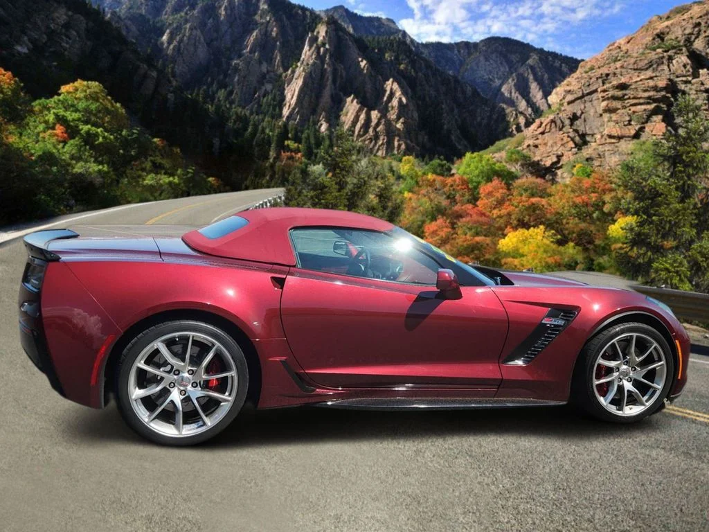 Used 2017 Red Chevrolet Z06 image 2